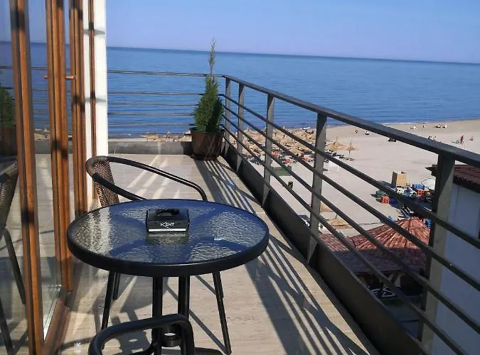 Szálloda La John 2*